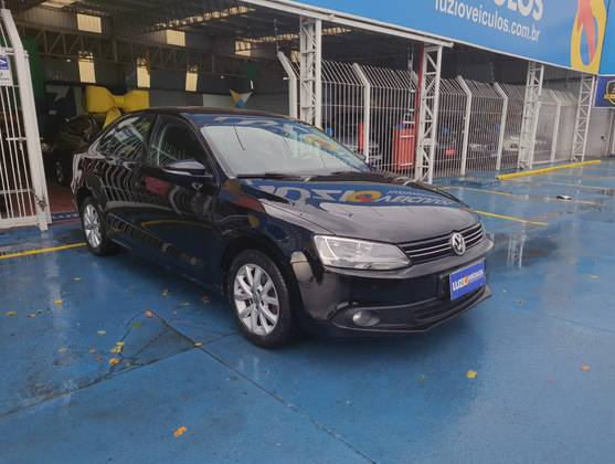 VOLKSWAGEN JETTA 2.0 COMFORTLINE FLEX 4P TIPTRONIC VOLKSWAGEN JETTA 2.0 COMFORTLINE FLEX 4P TIPTRONIC